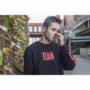 Meet your Posher, Thad